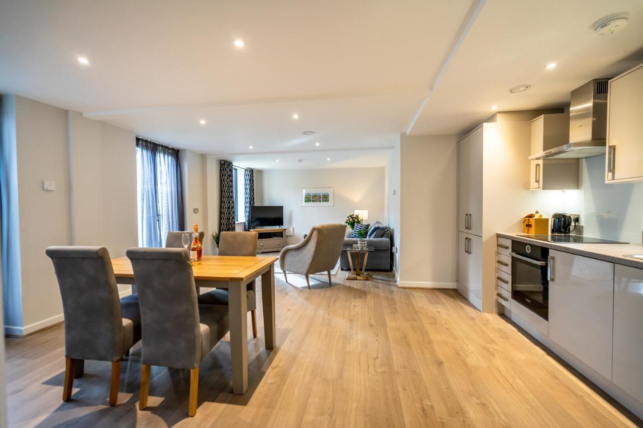 6 St Johns Mews York Exterior foto